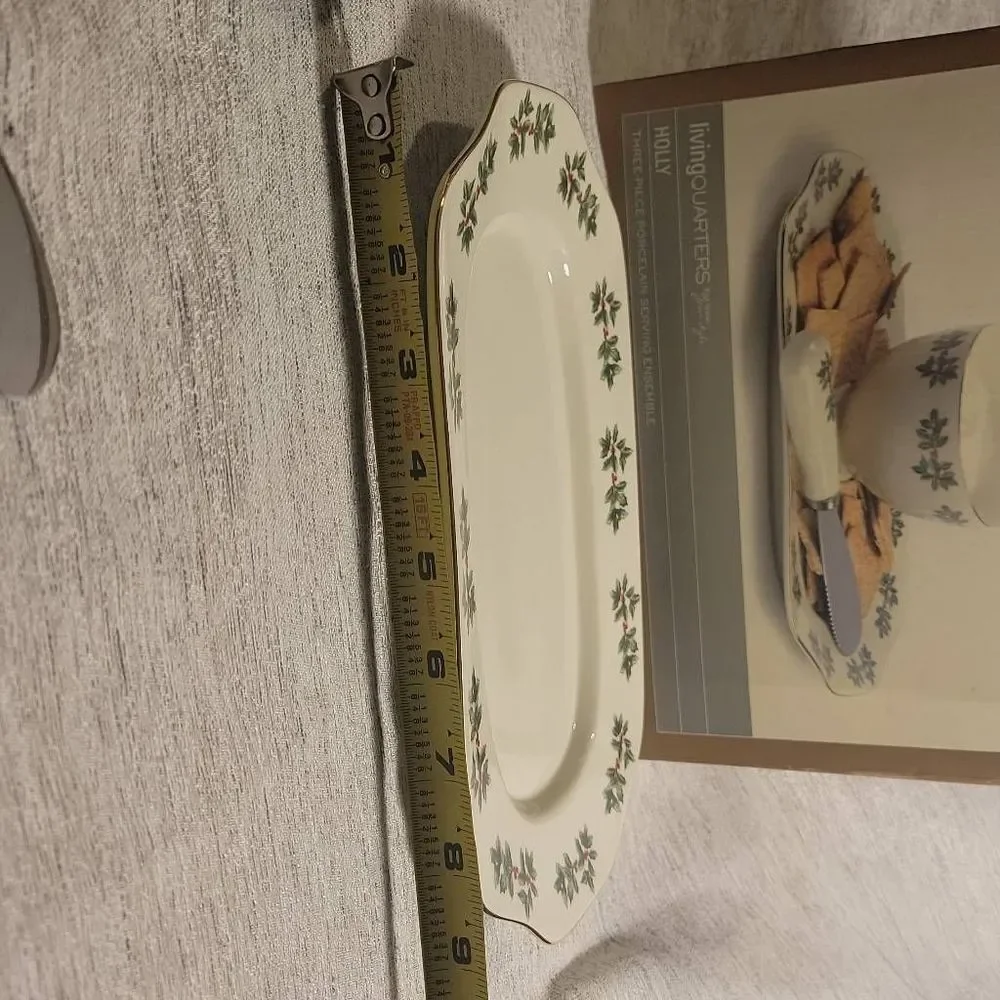 Living Quarters‎ Holiday Holly Christmas 3 Piece Pocelain Serving Ensemble